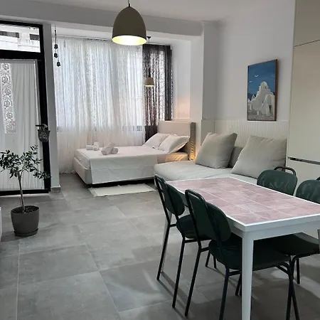 Kostanca Pool & Bay 公寓 Sarandë