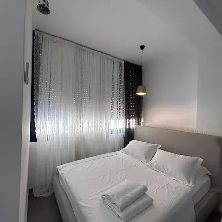 Kostanca Pool & Bay Sarandë