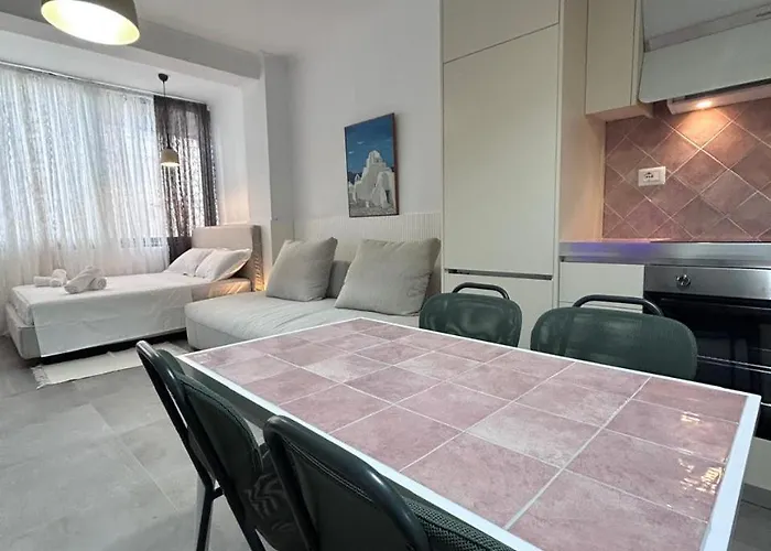 Kostanca Pool & Bay Sarandë