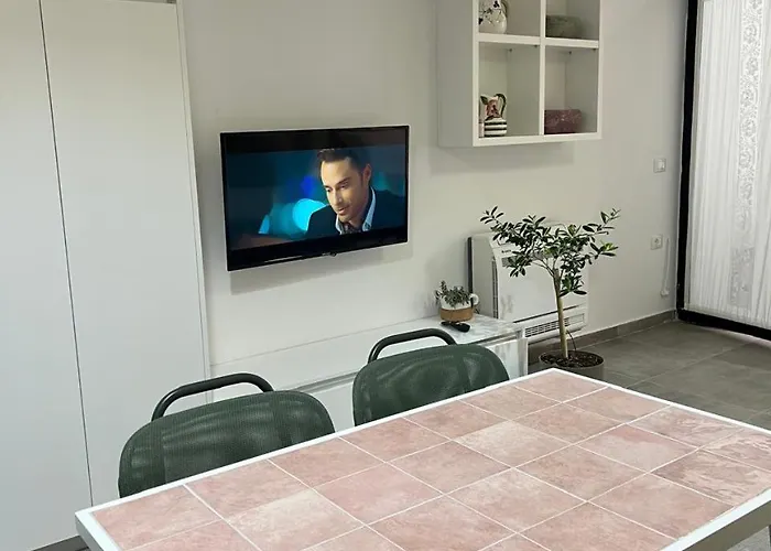 Kostanca Pool & Bay Sarandë